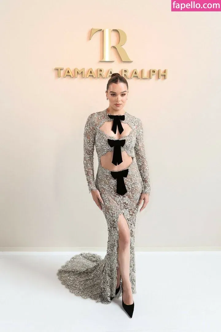 Hailee Steinfeld Onlyfans Photo Gallery 