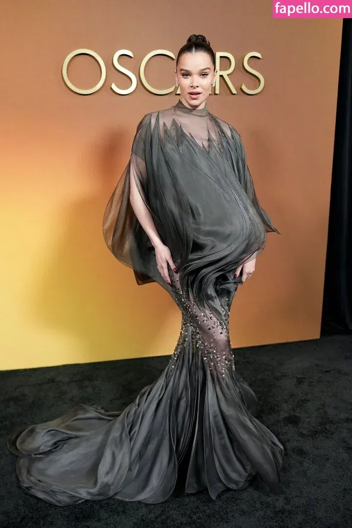 Hailee Steinfeld Onlyfans Photo Gallery 