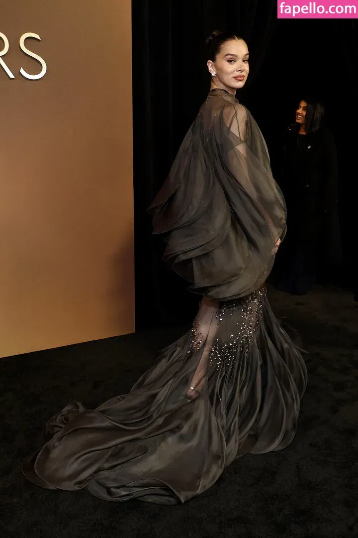 Hailee Steinfeld Onlyfans Photo Gallery 