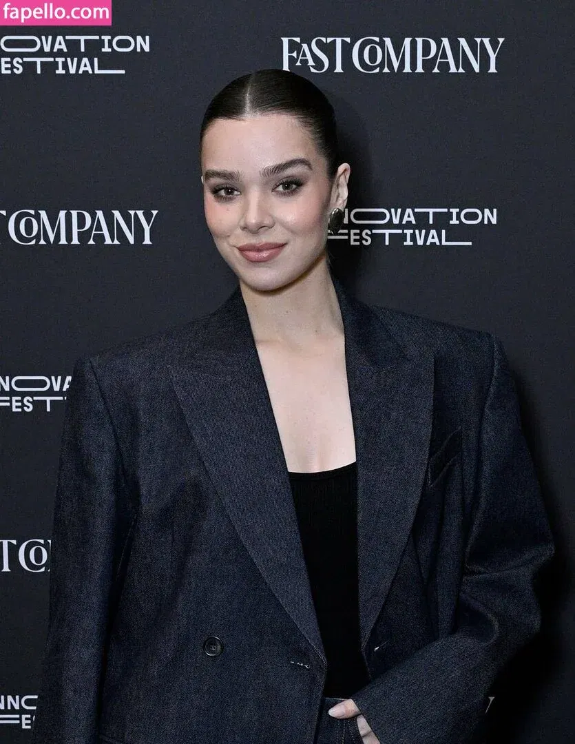 Hailee Steinfeld Onlyfans Photo Gallery 