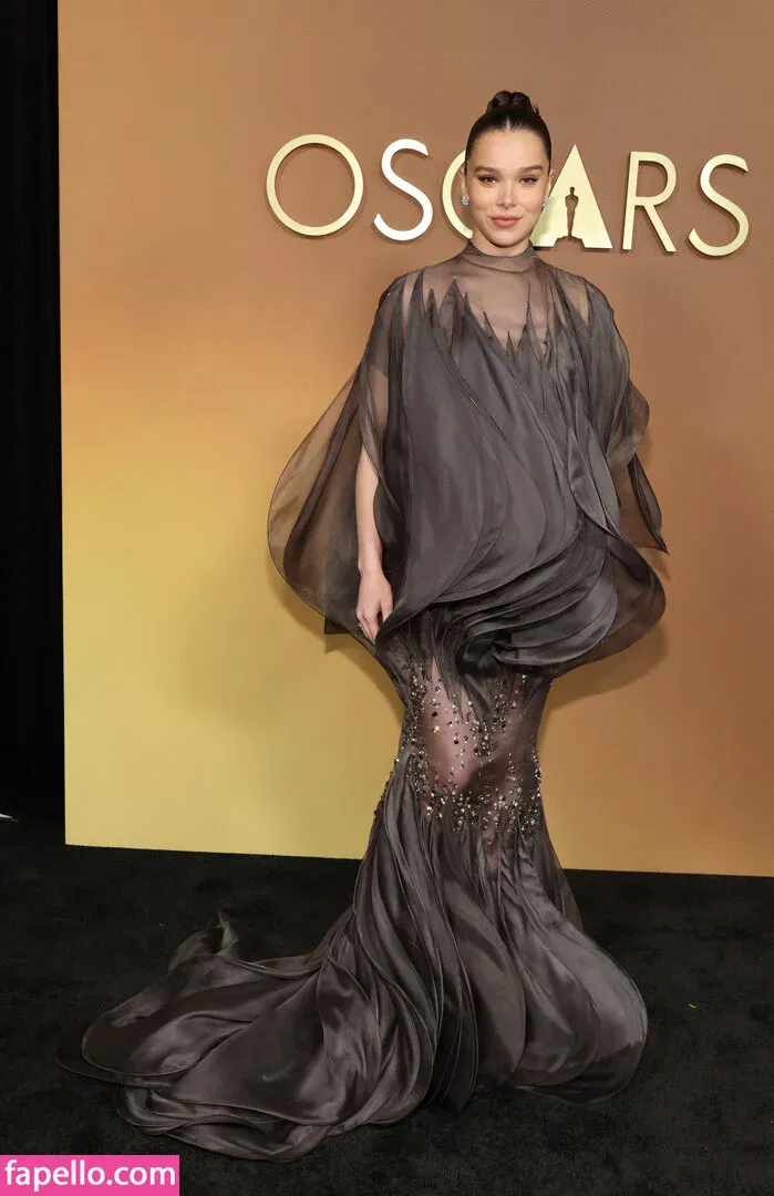 Hailee Steinfeld Onlyfans Photo Gallery 