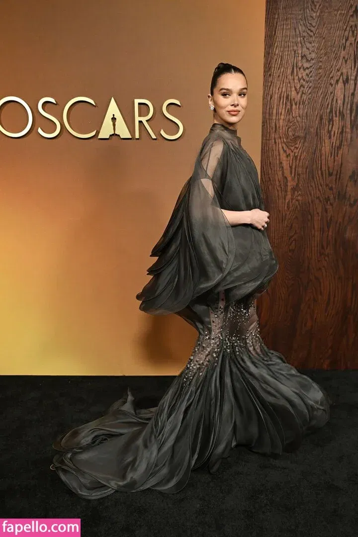 Hailee Steinfeld Onlyfans Photo Gallery 