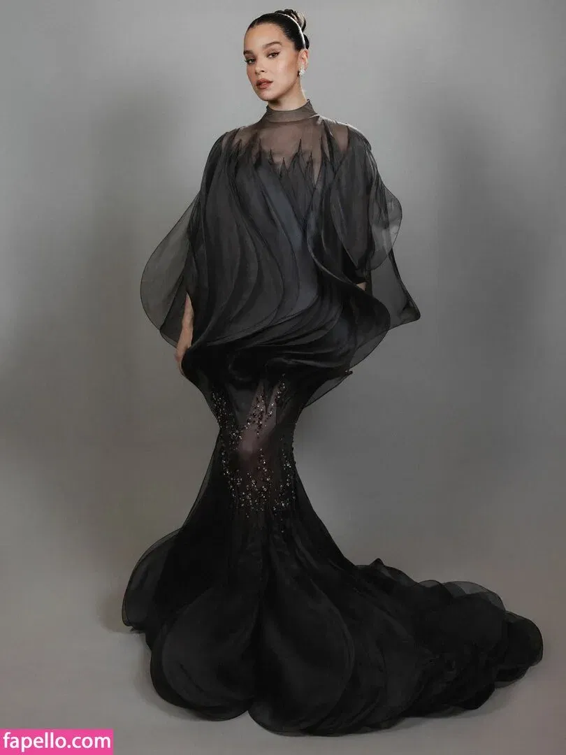 Hailee Steinfeld Onlyfans Photo Gallery 