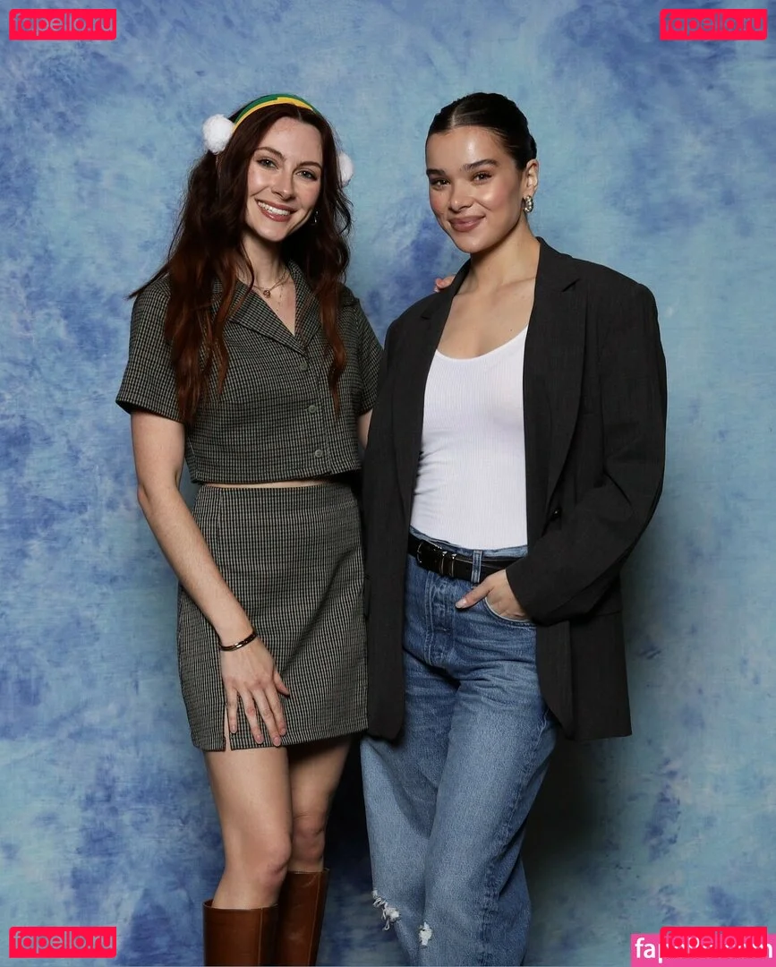 Hailee Steinfeld Onlyfans Photo Gallery 