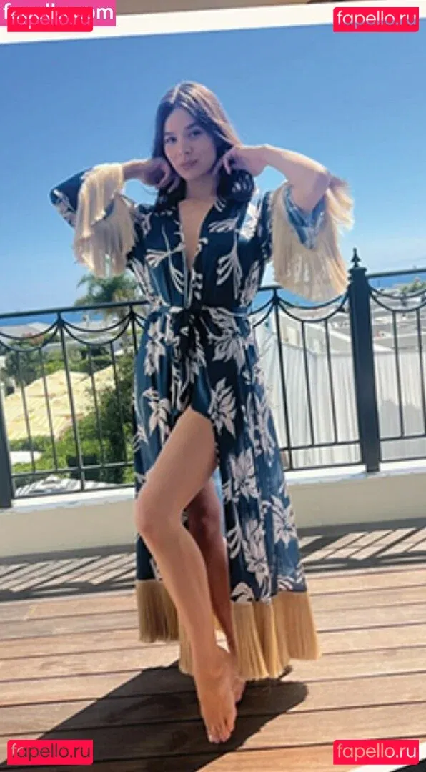 Hailee Steinfeld Onlyfans Photo Gallery 