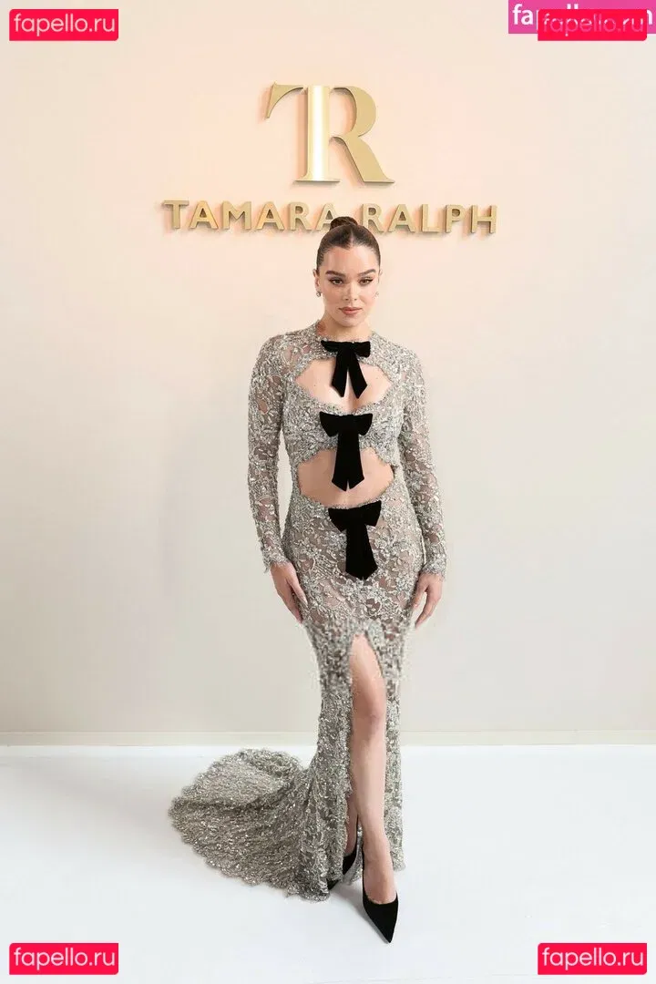 Hailee Steinfeld Onlyfans Photo Gallery 