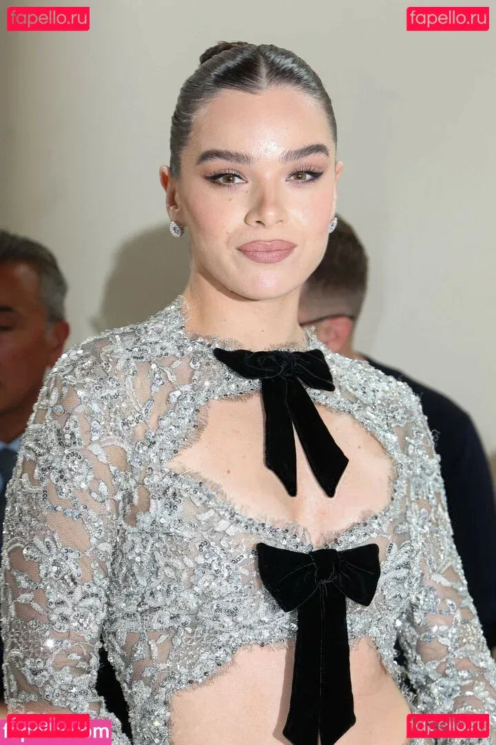 Hailee Steinfeld Onlyfans Photo Gallery 
