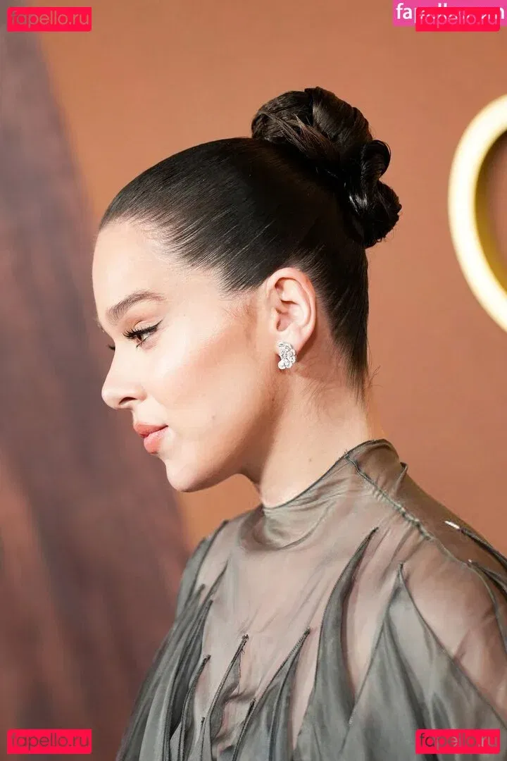 Hailee Steinfeld Onlyfans Photo Gallery 