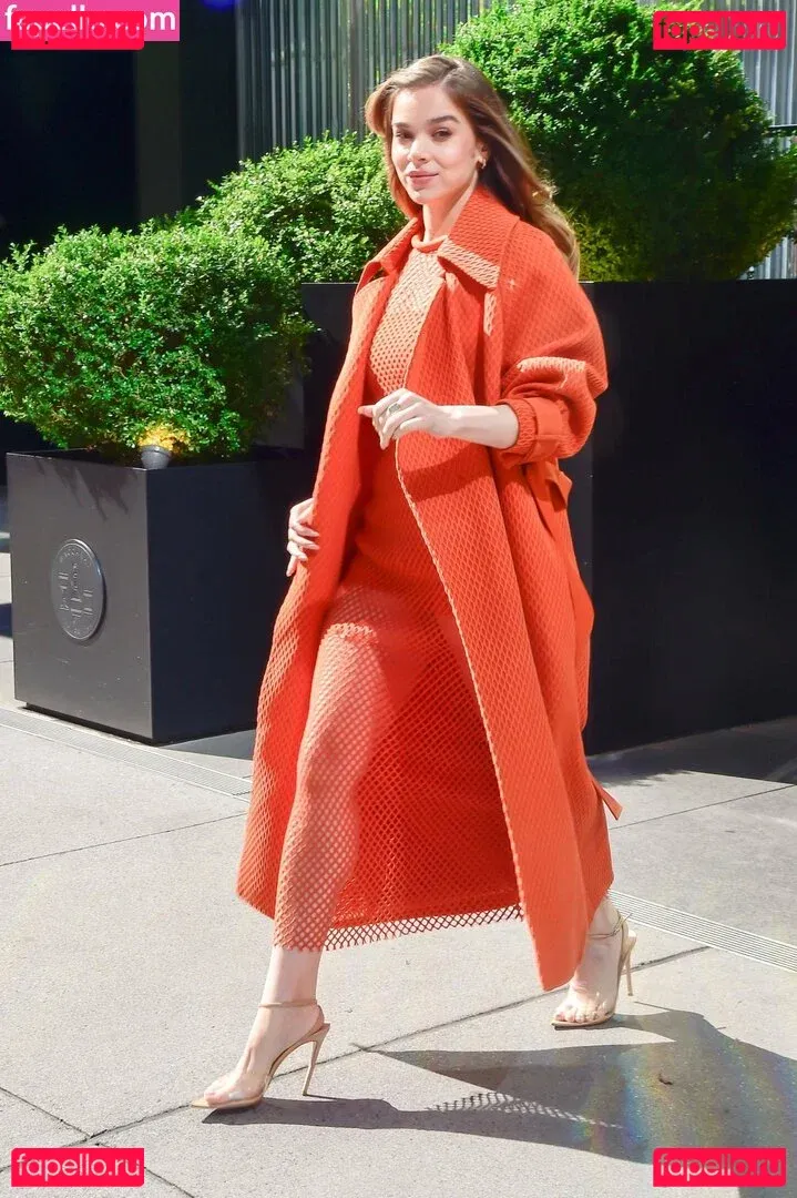 Hailee Steinfeld Onlyfans Photo Gallery 