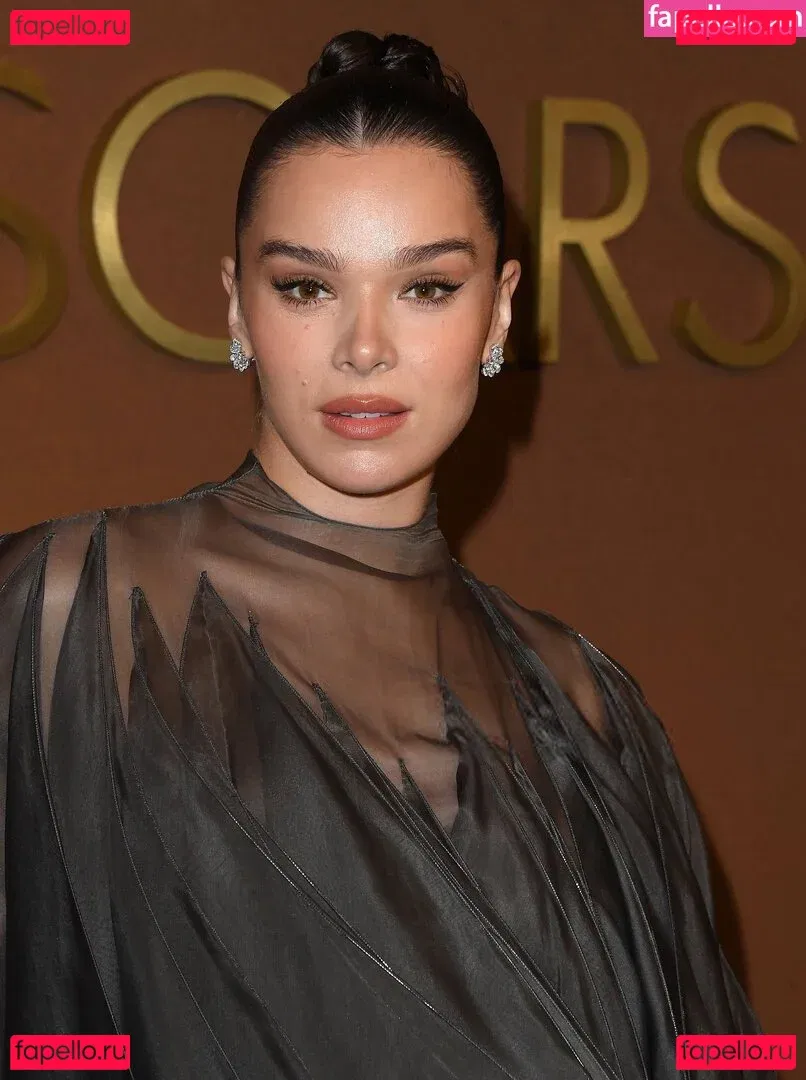 Hailee Steinfeld Onlyfans Photo Gallery 