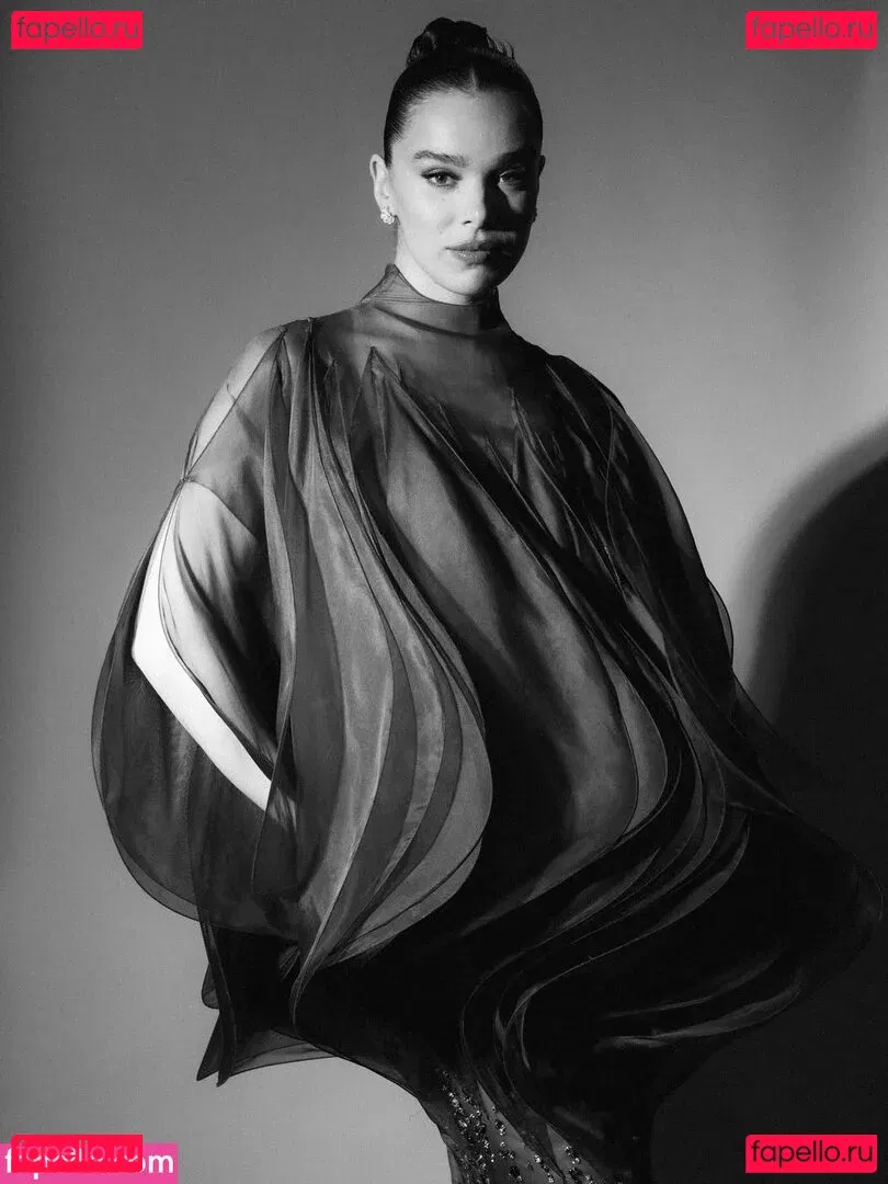 Hailee Steinfeld Onlyfans Photo Gallery 