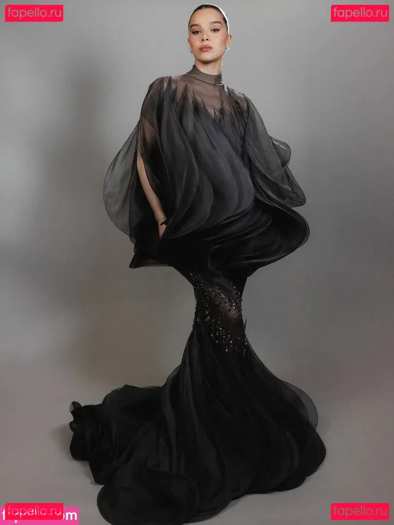 Hailee Steinfeld Onlyfans Photo Gallery 