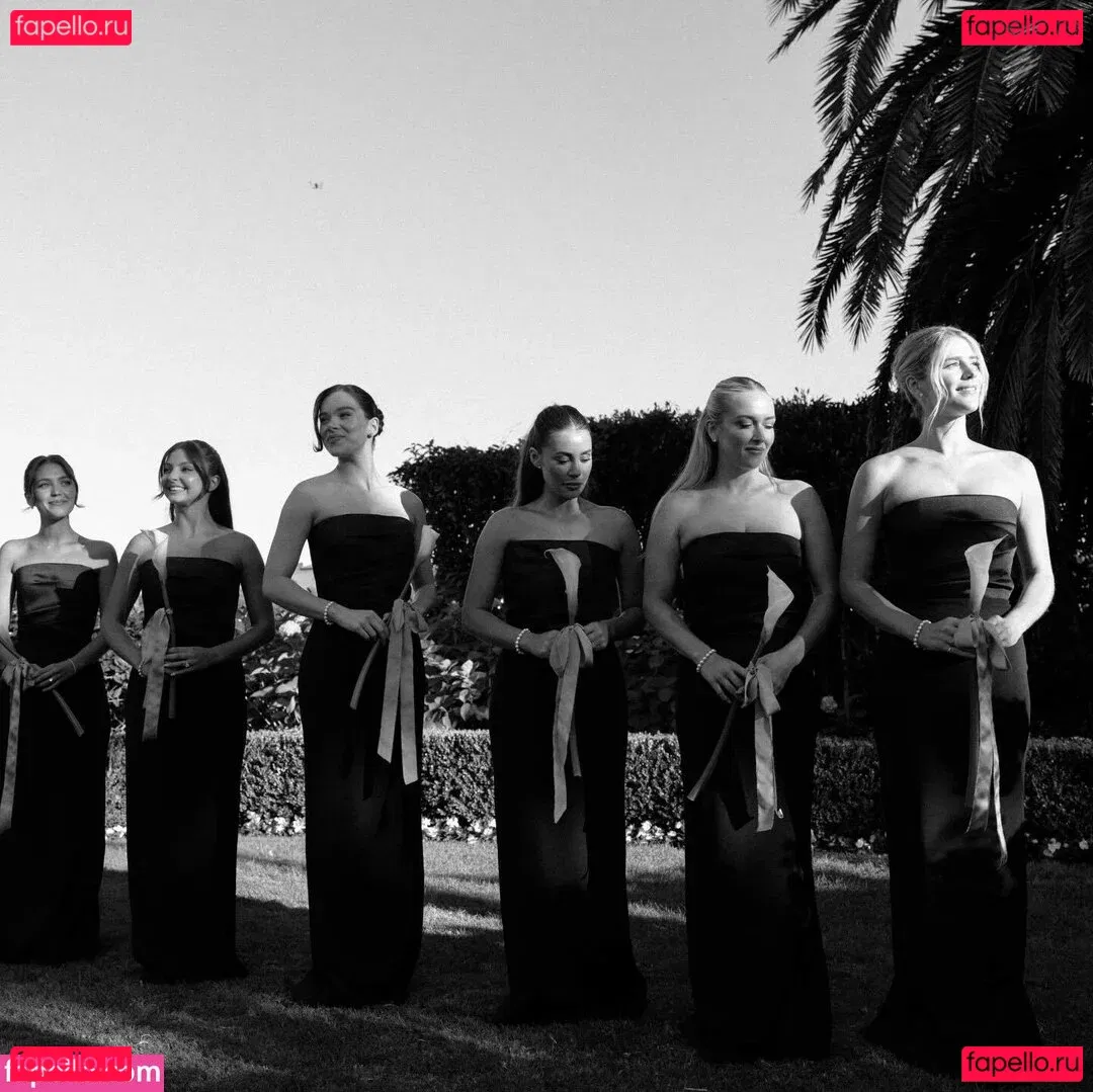 Hailee Steinfeld Onlyfans Photo Gallery 