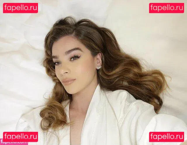 Hailee Steinfeld Onlyfans Photo Gallery 