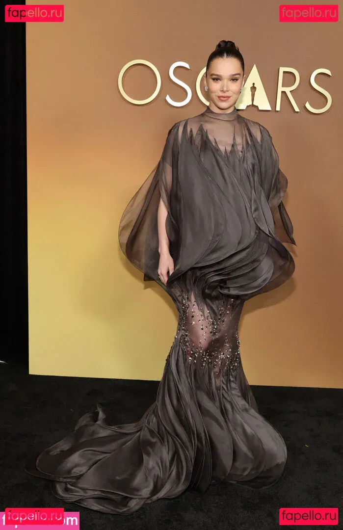 Hailee Steinfeld Onlyfans Photo Gallery 