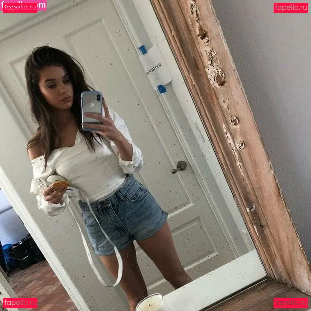 Hailee Steinfeld Onlyfans Photo Gallery 