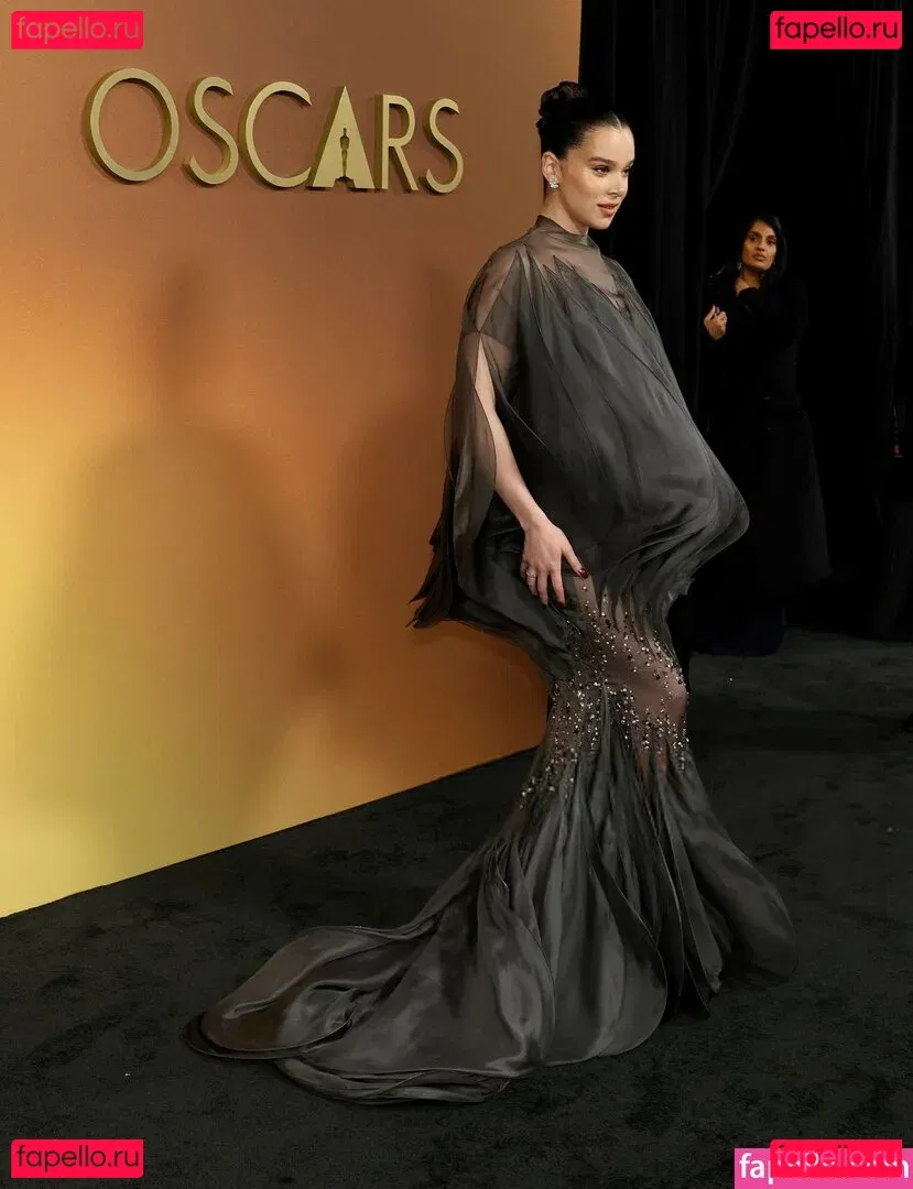 Hailee Steinfeld Onlyfans Photo Gallery 