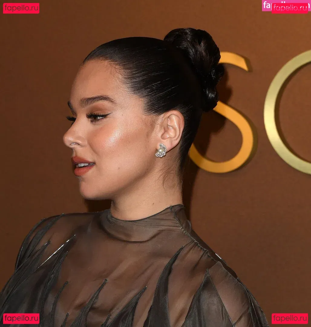 Hailee Steinfeld Onlyfans Photo Gallery 