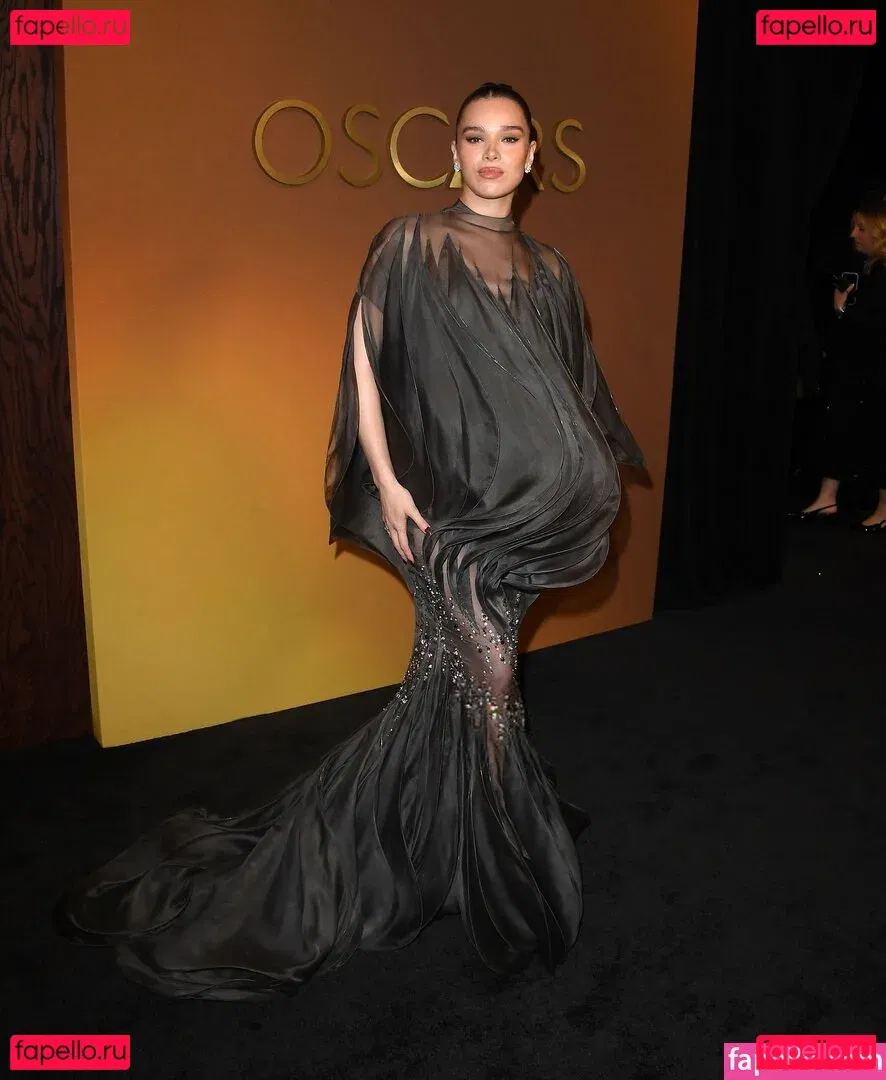 Hailee Steinfeld Onlyfans Photo Gallery 