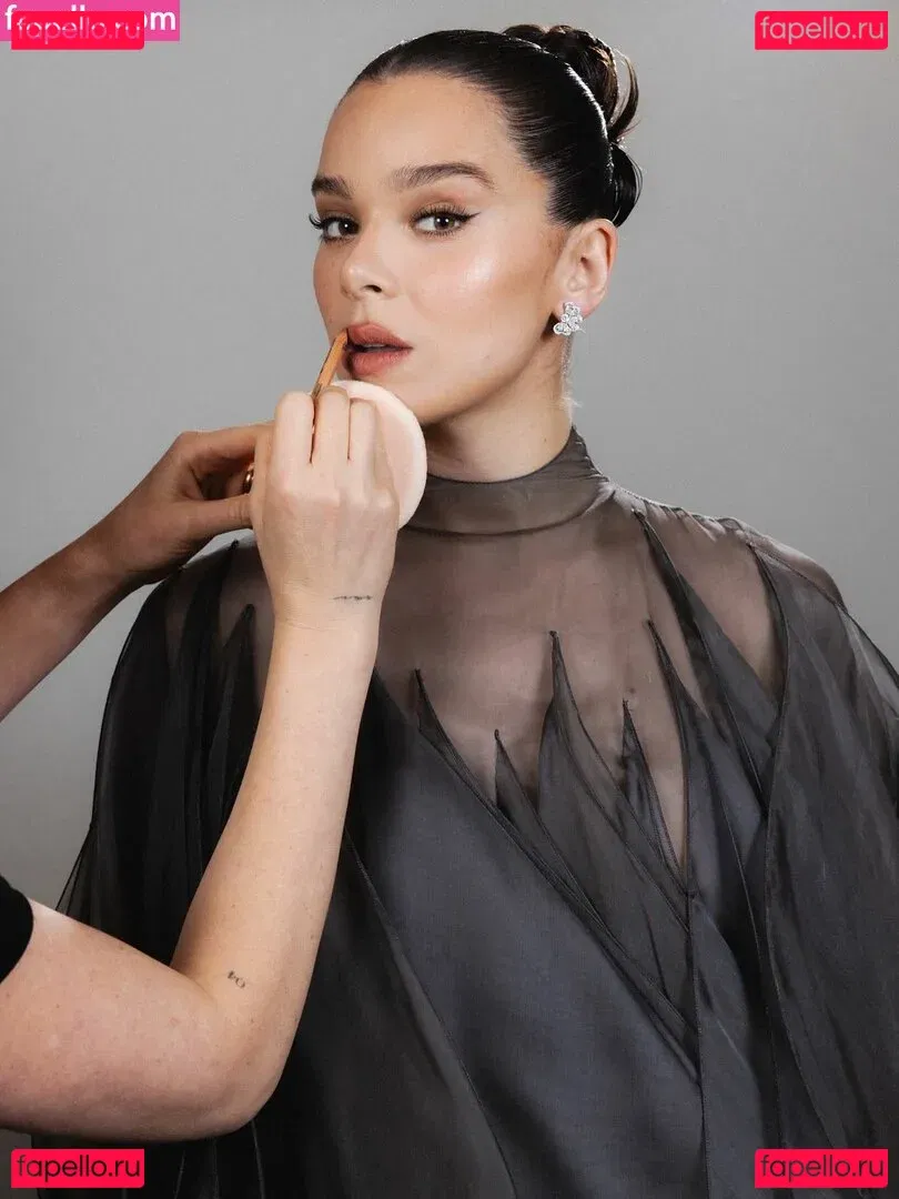 Hailee Steinfeld Onlyfans Photo Gallery 