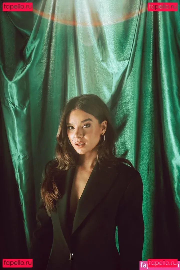 Hailee Steinfeld Onlyfans Photo Gallery 