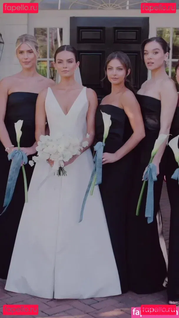 Hailee Steinfeld Onlyfans Photo Gallery 