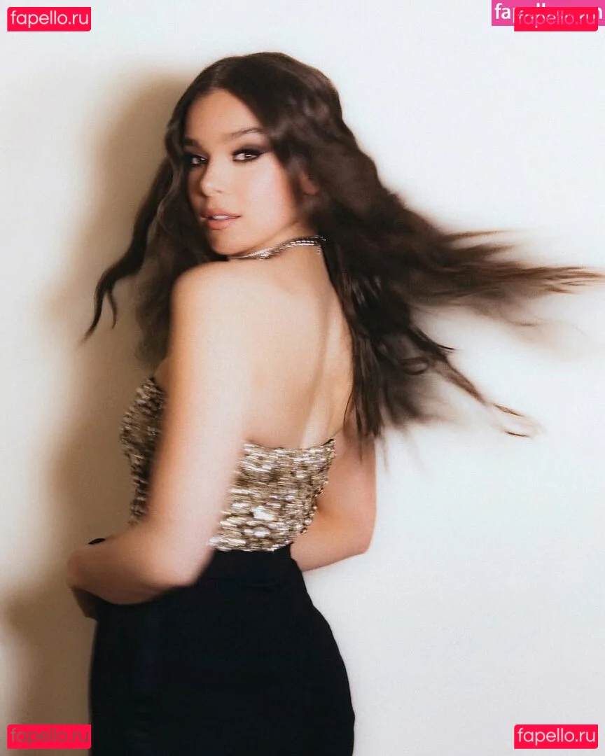 Hailee Steinfeld Onlyfans Photo Gallery 