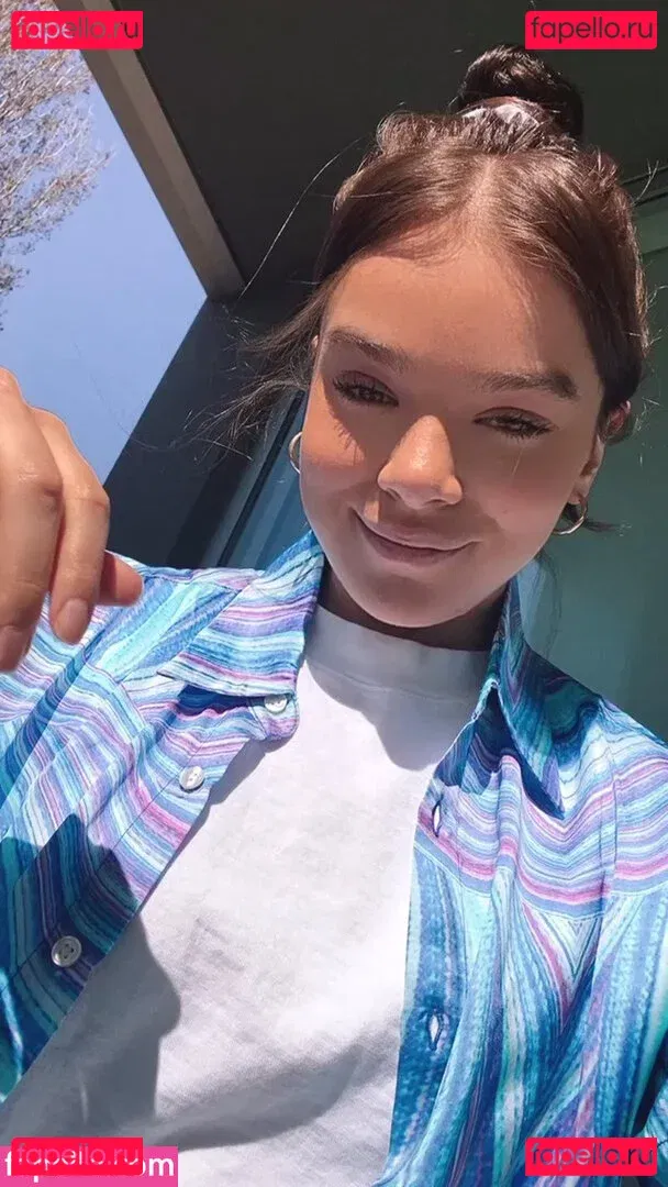 Hailee Steinfeld Onlyfans Photo Gallery 
