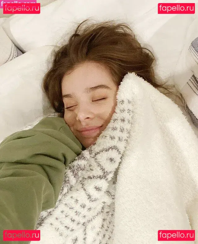 Hailee Steinfeld Onlyfans Photo Gallery 