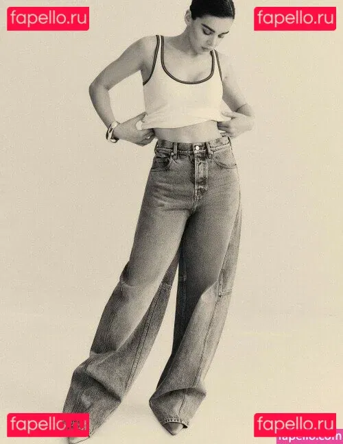 Hailee Steinfeld Onlyfans Photo Gallery 