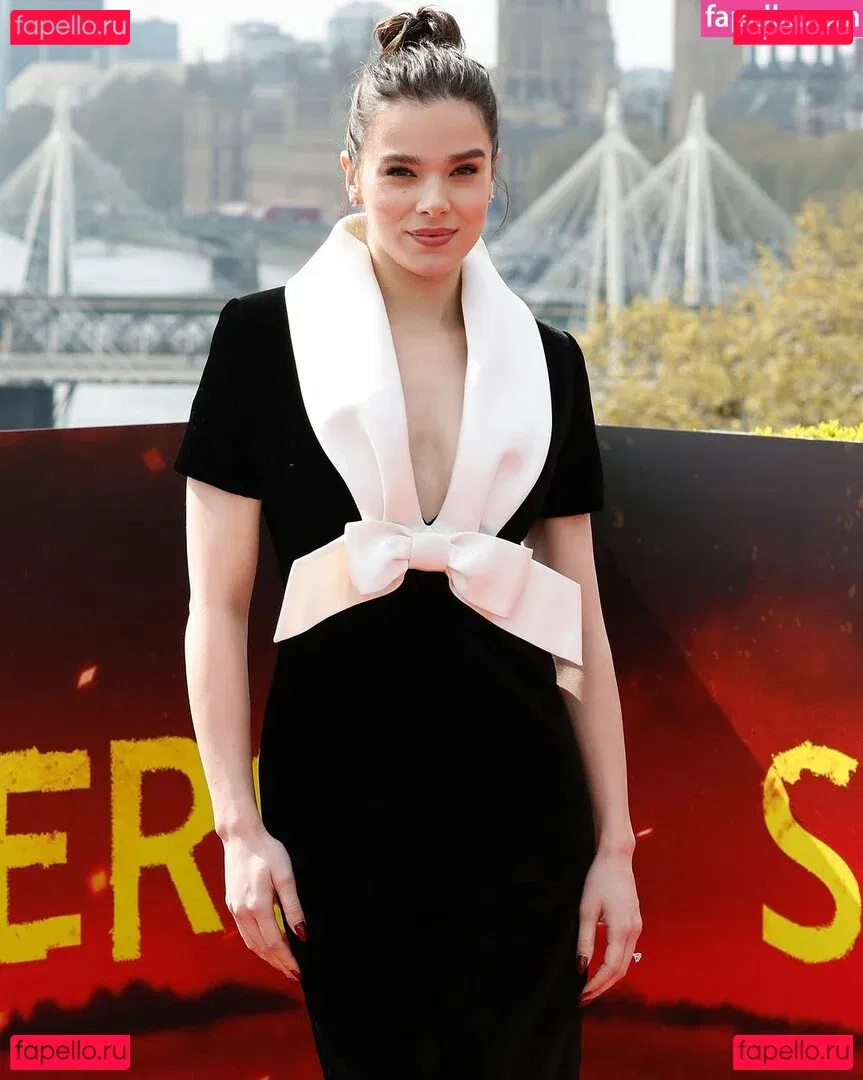 Hailee Steinfeld Onlyfans Photo Gallery 