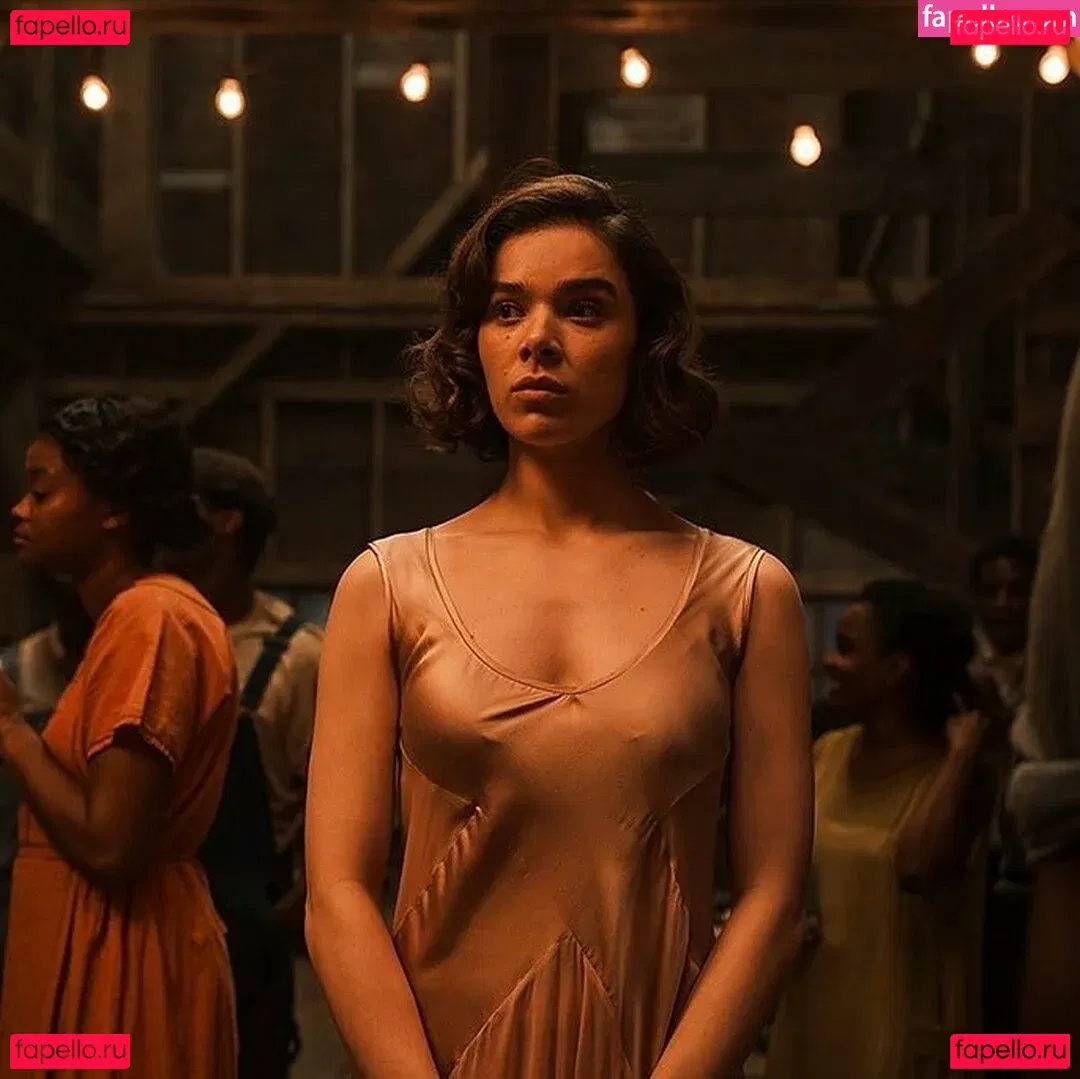 Hailee Steinfeld Onlyfans Photo Gallery 