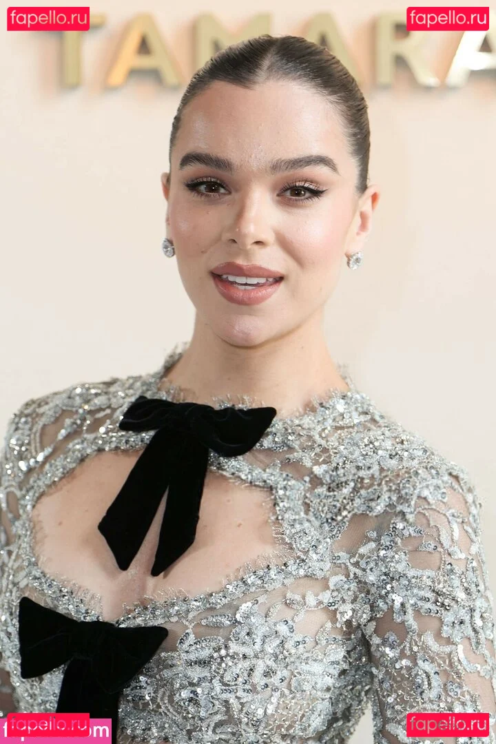 Hailee Steinfeld Onlyfans Photo Gallery 