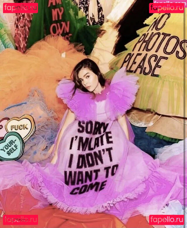 Hailee Steinfeld Onlyfans Photo Gallery 