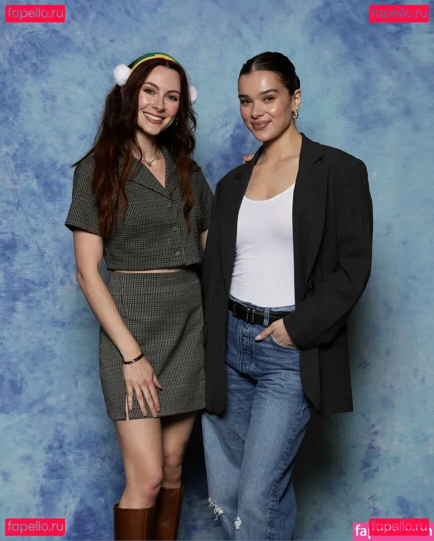 Hailee Steinfeld Onlyfans Photo Gallery 