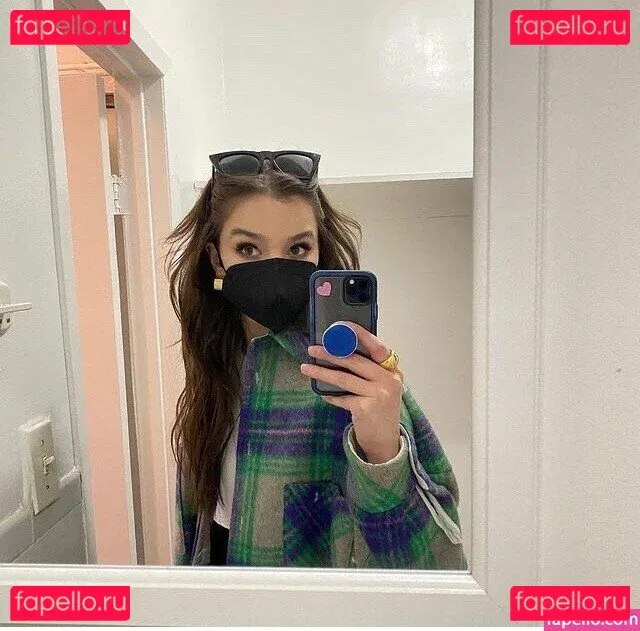 Hailee Steinfeld Onlyfans Photo Gallery 