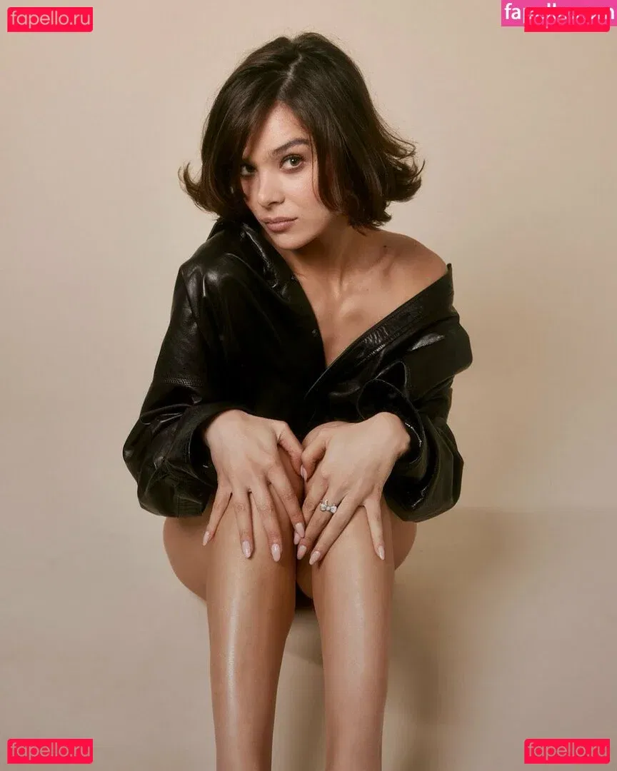 Hailee Steinfeld Onlyfans Photo Gallery 