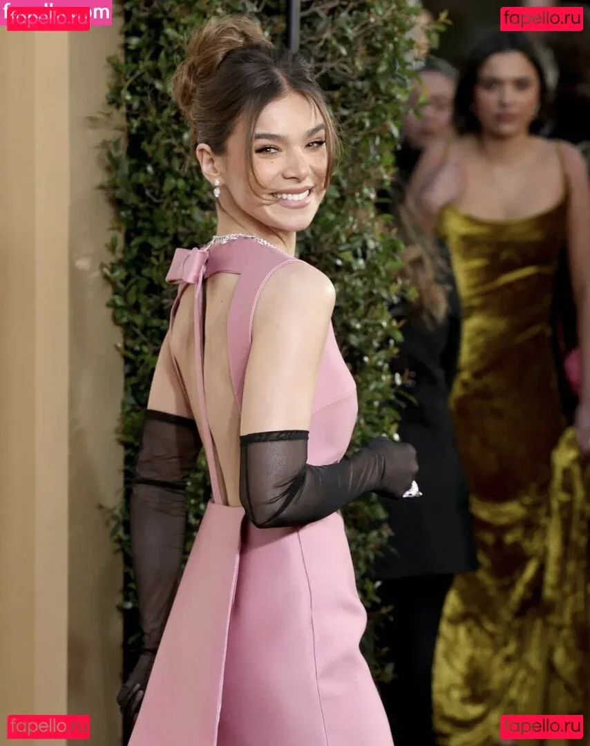 Hailee Steinfeld Onlyfans Photo Gallery 