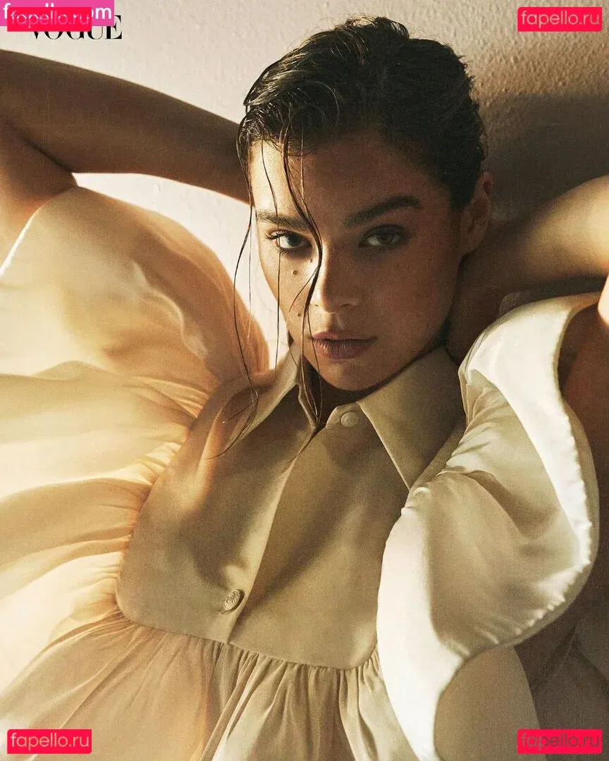 Hailee Steinfeld Onlyfans Photo Gallery 