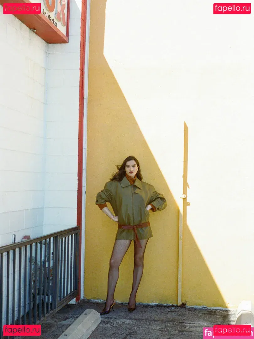 Hailee Steinfeld Onlyfans Photo Gallery 