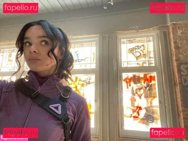 Hailee Steinfeld Onlyfans Photo Gallery 