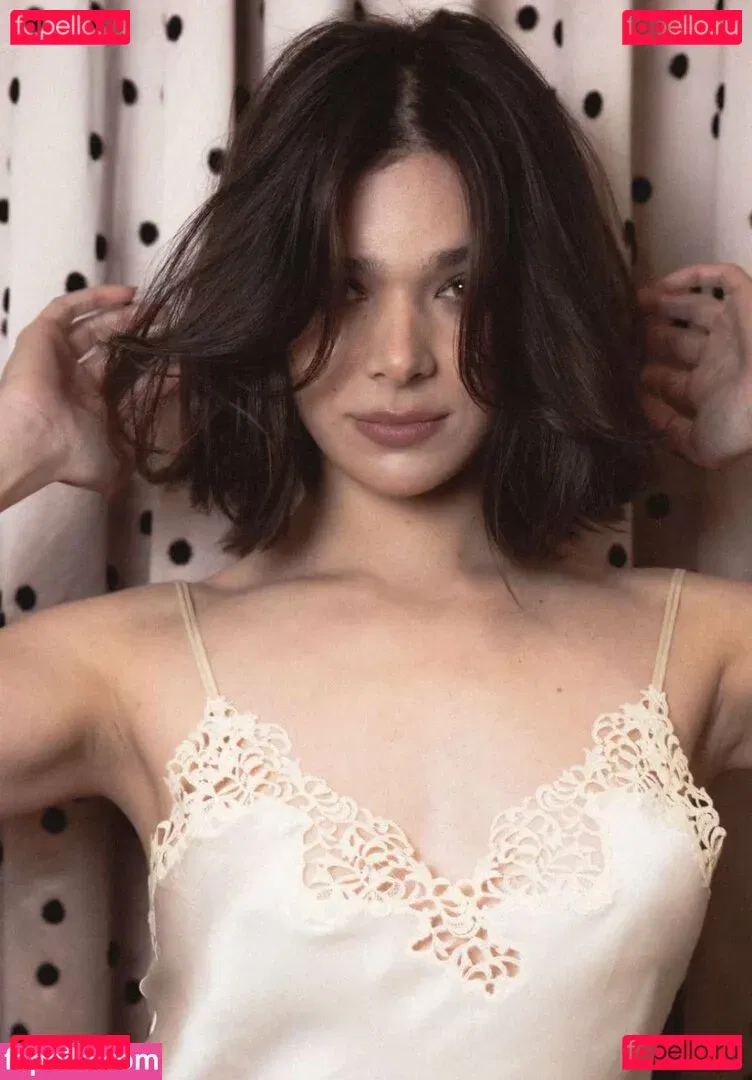 Hailee Steinfeld Onlyfans Photo Gallery 