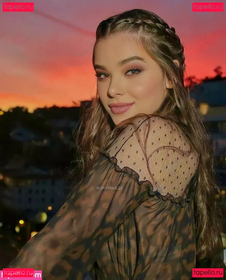 Hailee Steinfeld Onlyfans Photo Gallery 