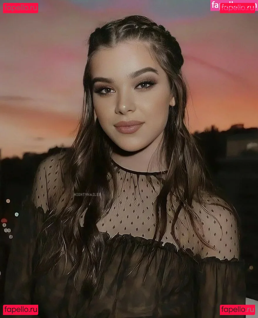 Hailee Steinfeld Onlyfans Photo Gallery 