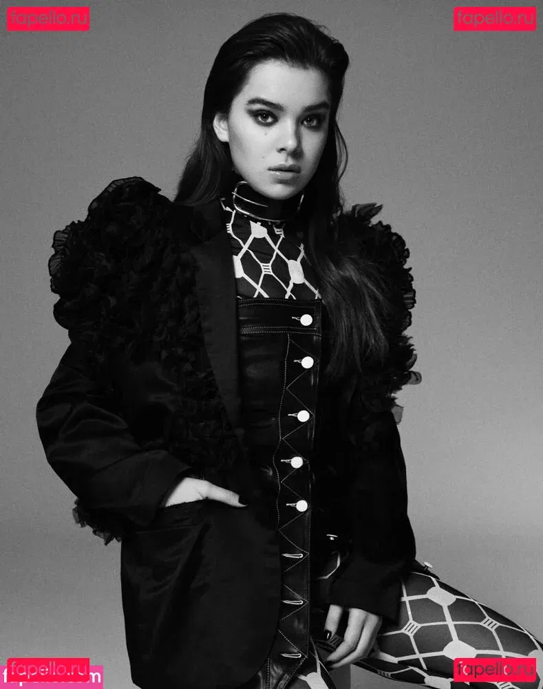Hailee Steinfeld Onlyfans Photo Gallery 