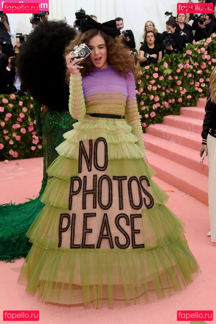 Hailee Steinfeld Onlyfans Photo Gallery 