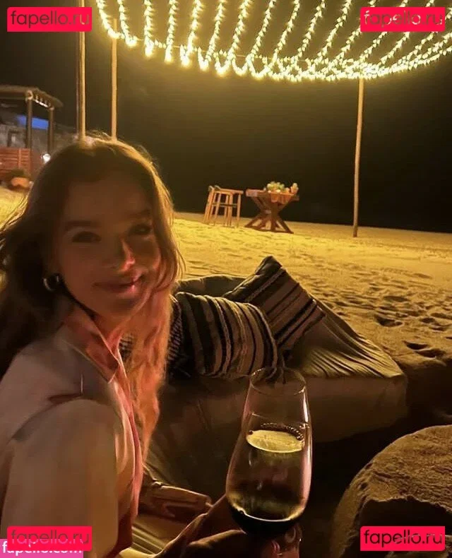 Hailee Steinfeld Onlyfans Photo Gallery 