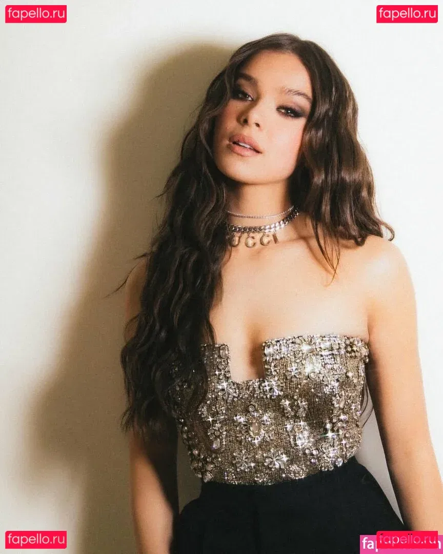 Hailee Steinfeld Onlyfans Photo Gallery 
