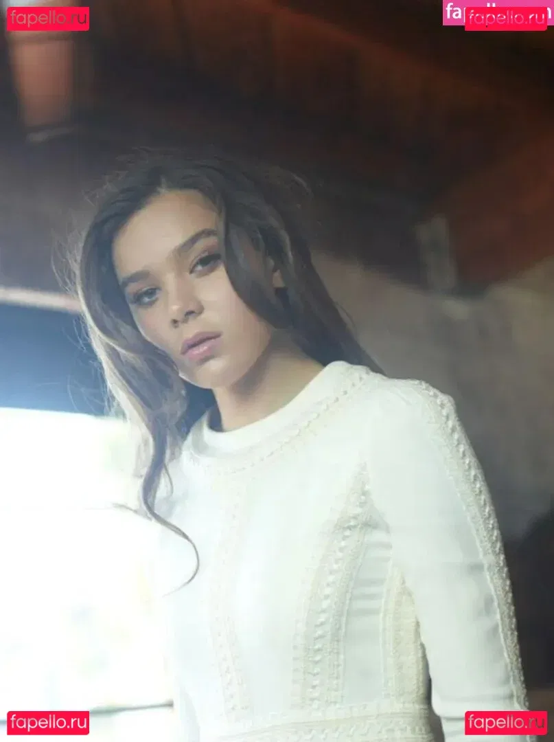 Hailee Steinfeld Onlyfans Photo Gallery 