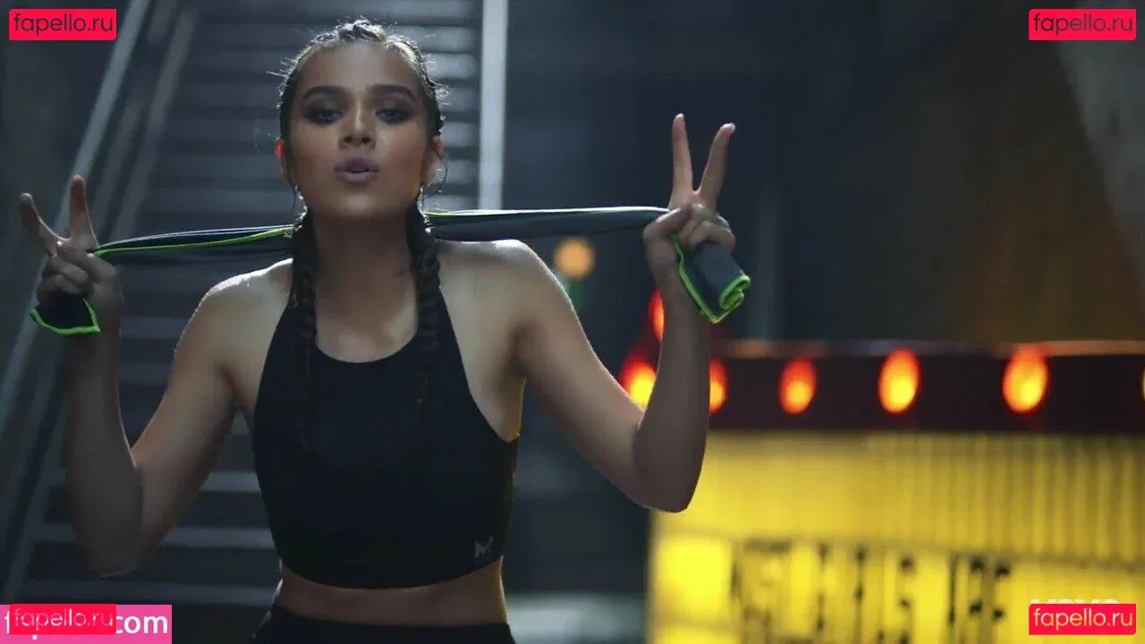 Hailee Steinfeld Onlyfans Photo Gallery 